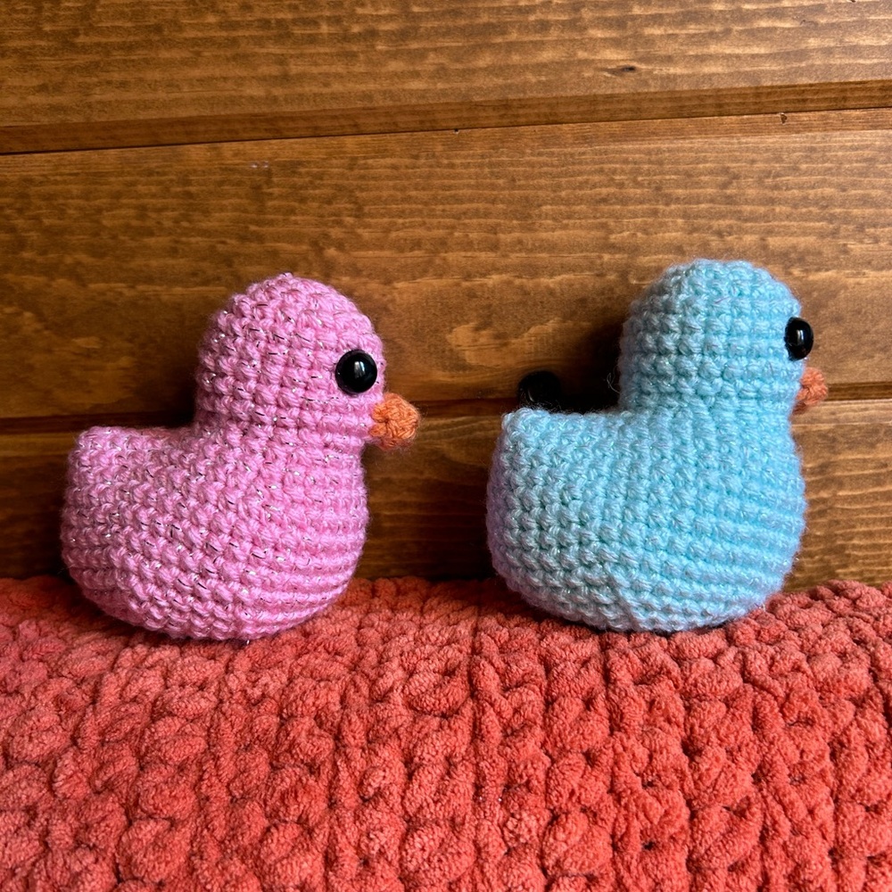 Rubber duckies crochet amigurumi ducks - Picture 3 of 3